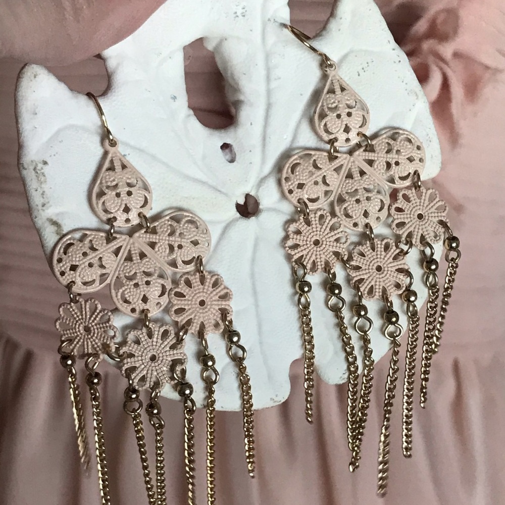Chandelier Earrings Light Pink